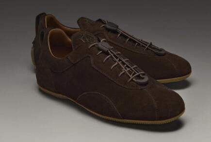 dunhill Daviesݳ˶Ьϵ ݳ˴ͳĦ